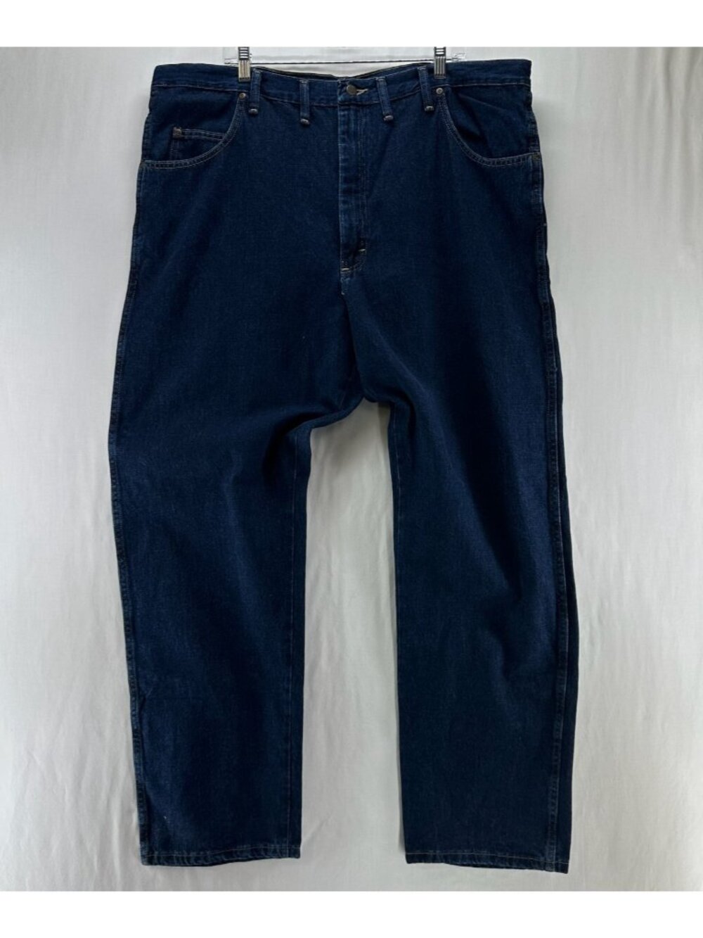 Wrangler Rugged Wear Relaxed Fit Jeans Mens 44x32 Denim Straight Leg Dark Indigo
